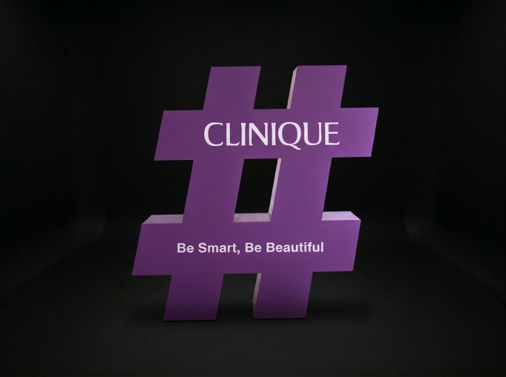 Clinique 3D sculptural brand hashtag installation